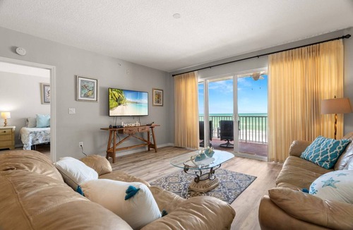 North Redington Beach Condo | Exclusive Beachfront w/Private Beach, 3 pools, Gym, Free Wi-Fi & Cable, Security ~ 244 Tides
