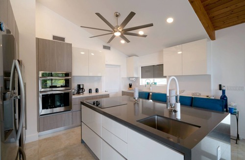 Tavernier House | Exclusive Villa/Oceanfront terrace & Private Beach