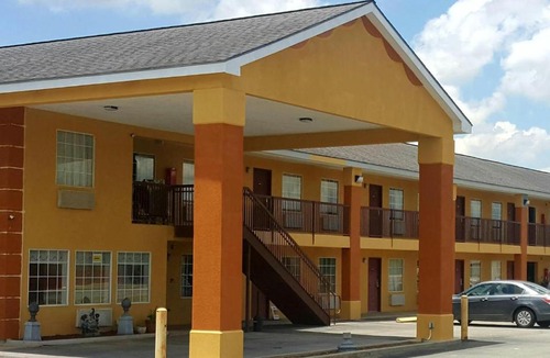 Pelham Hotel | Executive Inn