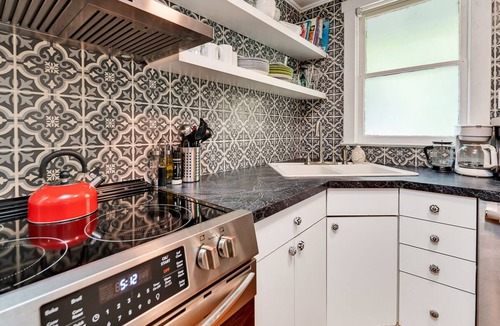 Old Seminole Heights House | ⇶Expansive RiverFront Estate Near Riverwalk, Armature Works, Ybor City, Casino⬱