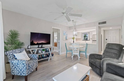 Park Shore Condo | F-338 -Beautiful Resort and Sunset Views!