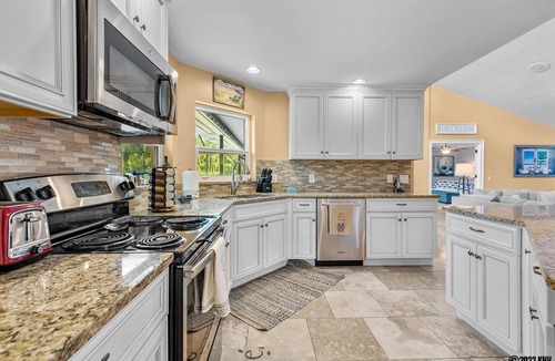 Biggar House | FABULOUS WHISKEY CREEK POOL HOUSE! SLEEPS 8! MINUTES TO GOLF AND GULF!