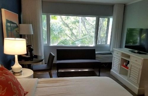 Marathon Resort | Family and Friends Getaway! 2 Pet-friendly Units, Onsite Pool and Tennis Courts