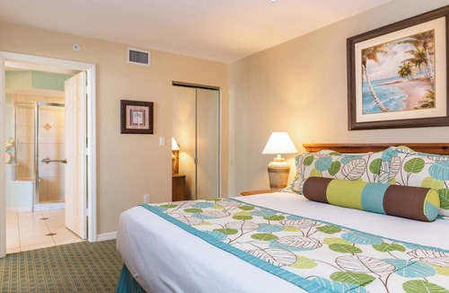 Fort Myers Beach Hotel | Family Friendly Gulf Stay w/Pool & Parking Near Island Hopping Routes | 4 Units
