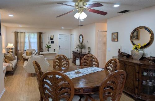 Palm Bay House | Family Friendly Quiet Near Beaches Parks and Cities