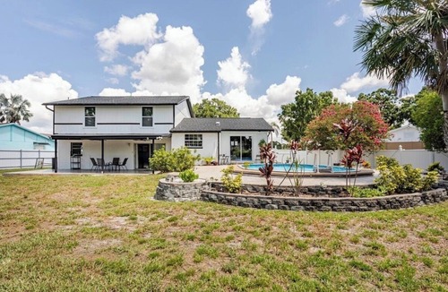 Tampa House | Family-Friendly Tampa Retreat - Pool + Huge Yard