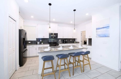 Kissimmee Cottage | Family-friendly Villa w Pool, Hot Tub & Games Room