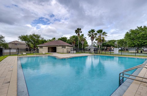 Riverview House | Family Home Near Downtown Tampa w/Community Pool!
