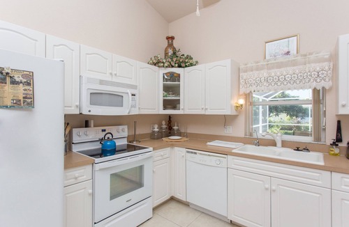 Caloosahatchee House | Family-Home with pool in the heart of Cape Coral