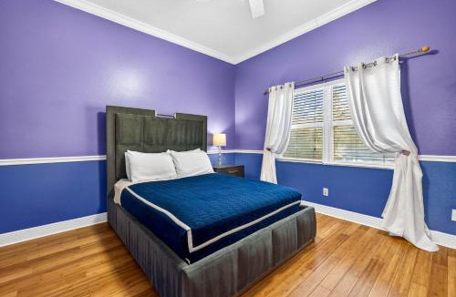 Brandon House | family house 5BR Heated Pool Home in Brandon - Pool Table