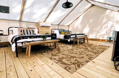 Osprey RV Rental | Fantastic Tented Cabin with Fire Pit in Sarasota, Florida