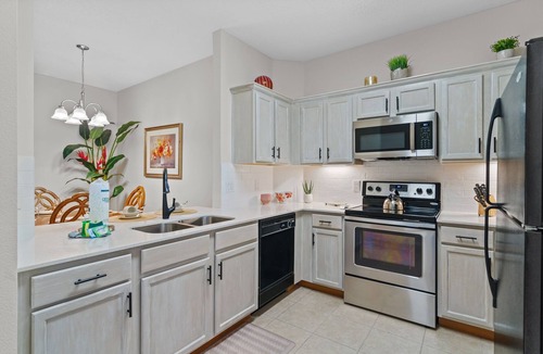 West Kissimmee House | Fantastic Townhome with Club Access, Steps from Walmart, and Close to Disney!