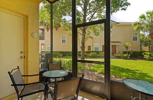 West Kissimmee House | Fantastic Townhome with Club Access, Steps from Walmart, and Close to Disney!