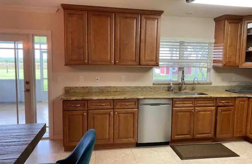 Lorida House | Farm House near Sebring International Race Track