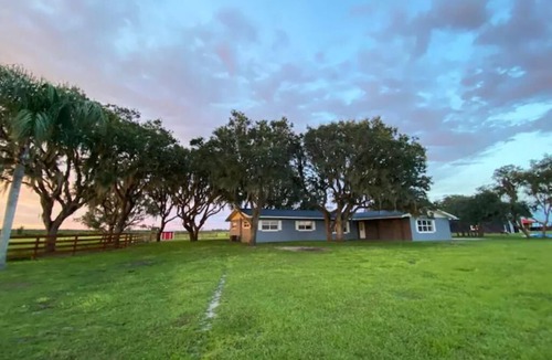 Lorida House | Farm House near Sebring International Race Track
