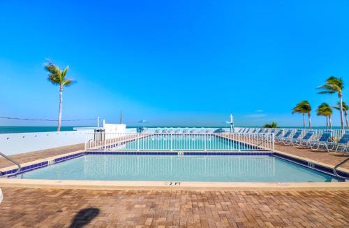 Long Key Resort | Fiesta Key RV Resort Waterfront Cottage 33