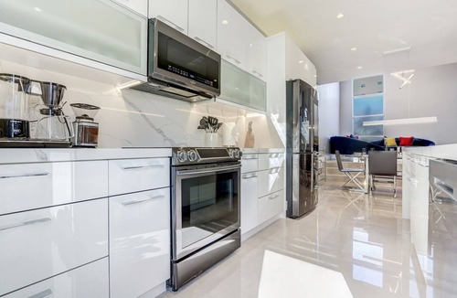 Coral Way House | FIFA Perfect | Deco Delight: Central Hub