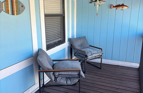 Everglades City Condo | Fisherman's retreat, cozy 1 bedroom condo, sleeps 4, in peaceful Everglades City
