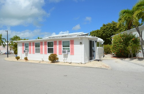 Cudjoe Key Cottage | FL Keys Cottage with Ocean Views - Venture Out Unit 395