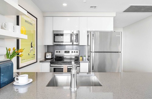 Coconut Grove Apartment | Floor-to-Ceiling Views 2BR Suite - Coconut Grove