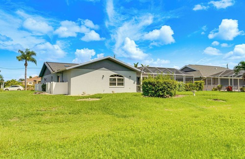 Pebble Beach House | Florida Getaway on Golf Course w/Heated Pool!