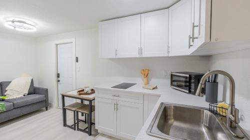 Fort Myers Apartment | Florida Paradyse ll 5 min downtown Cozy Modern