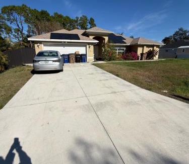 Lehigh Acres Apartment | Florida Room