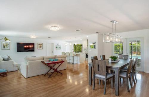 Naples Park House | Follow the Palms