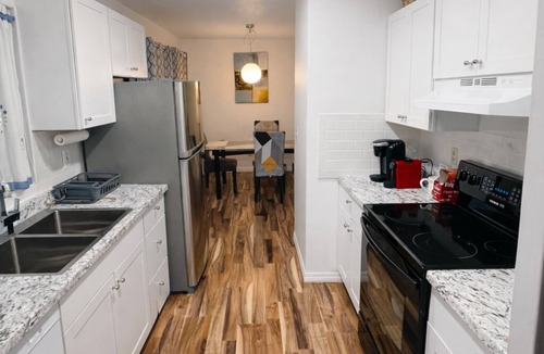 Fort Myers Shores House | Fort Myers Shores quiet, 3-BR/2 BA renovated pet-friendly House