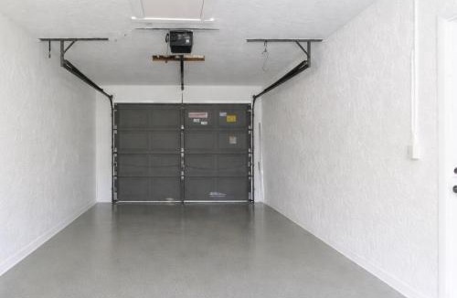 Fort Myers Shores House | Fort Myers Shores renovated Pet Friendly Boaters Paradise with Gulf Access