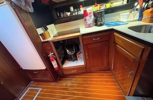Fort Pierce Boat Rental | Fort Pierce Yacht sleeping 2 bed 2 bath