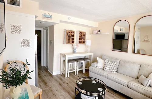 Wildwood Crest Condo | Freshly updated Beach Haven nestled on beautiful coast of Wildwood Crest!