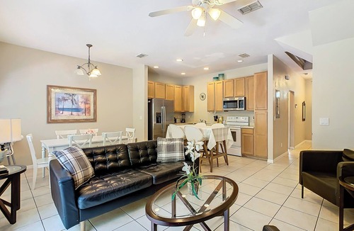 Kissimmee House | From $110,4br/3ba TownHome with spa,Near Disney,Seaworld and convention center