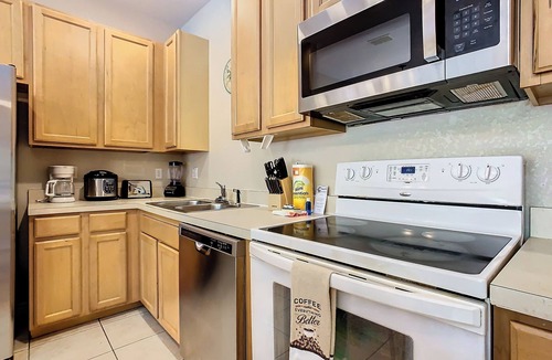 Kissimmee House | From $110,4br/3ba TownHome with spa,Near Disney,Seaworld and convention center