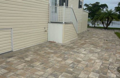 Fort Myers Beach House | Ft Myers Beach 2-bedroom, 2 bath home in over 55 manufactured home, gated.