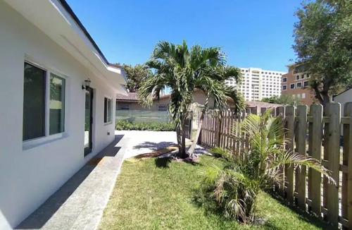 Flagami House | Fully renovated and 5 min away from Miami Airport