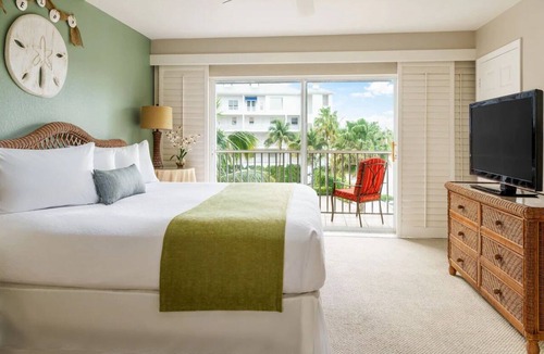 Marco Island Hotel | Fully Updated Deluxe 2BR Suite, Olde Marco Inn Near Marina