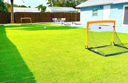 Melbourne House | Fun & Relax Home-Melbourne 6 Bed/2Bath 10 Sleeps