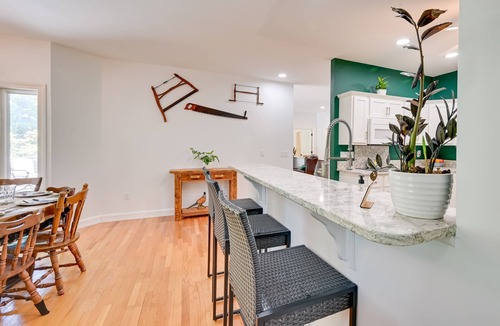 Anderson House | Game Room & Deep Water Lake Hartwell Group Retreat