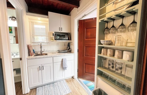 Siesta Key Apartment | Garden Terrace Studio Cottage - Walk To Siesta Beach & Village - Pets Welcome!