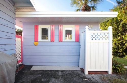 Siesta Key Apartment | Garden Terrace Studio Cottage - Walk To Siesta Beach & Village - Pets Welcome!