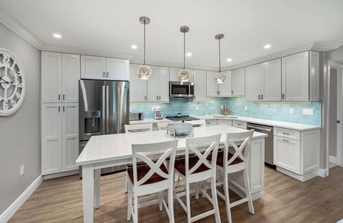 Sanibel Condo | Garden View 1 bed, 1 den w/Sofa Sleeper, 2 bath at Sanibel Moorings #331