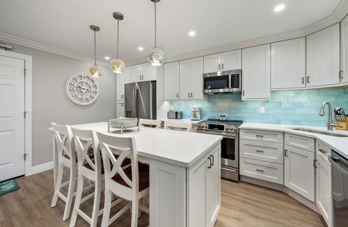 Sanibel Condo | Garden View 1 bed, 1 den w/Sofa Sleeper, 2 bath at Sanibel Moorings #331