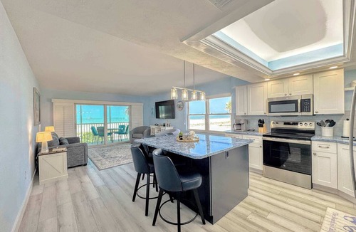 Fort Myers Beach Condo | Gateway Villas #199 Lovely Beachfront Condo