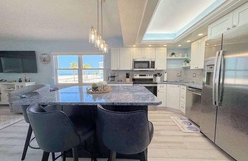 Fort Myers Beach Condo | Gateway Villas #199 Lovely Beachfront Condo