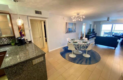 Fort Myers Beach Condo | Gateway Villas #897 Modern Beachfront Condo