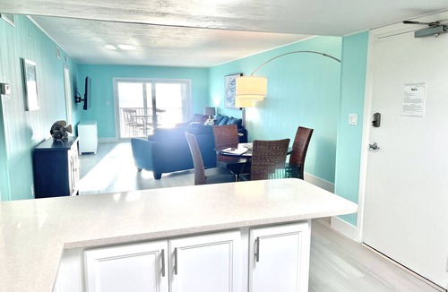 Fort Myers Beach Condo | Gateway Villas 397- Beachfront Bliss on the Gulf | 2 bed & 2 bath