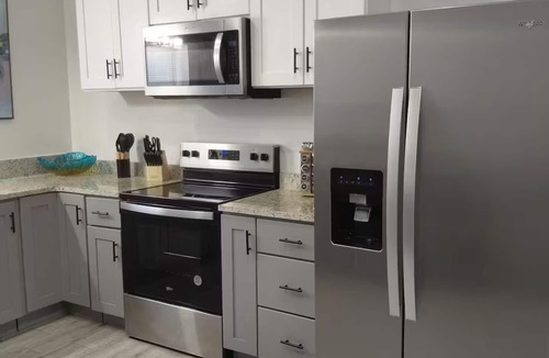 Gibsonton House | Gibsonton Retreat - Peaceful Tampa Bay Stay