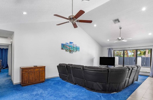 Florida North Atlantic Coast House | Go by land or sea to beautiful Juno Beach!