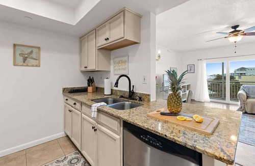 South Patrick Shores Condo | Golden Sunrise I Direct Ocean View/Beach Access I